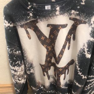 New Gildan Sweateshirt